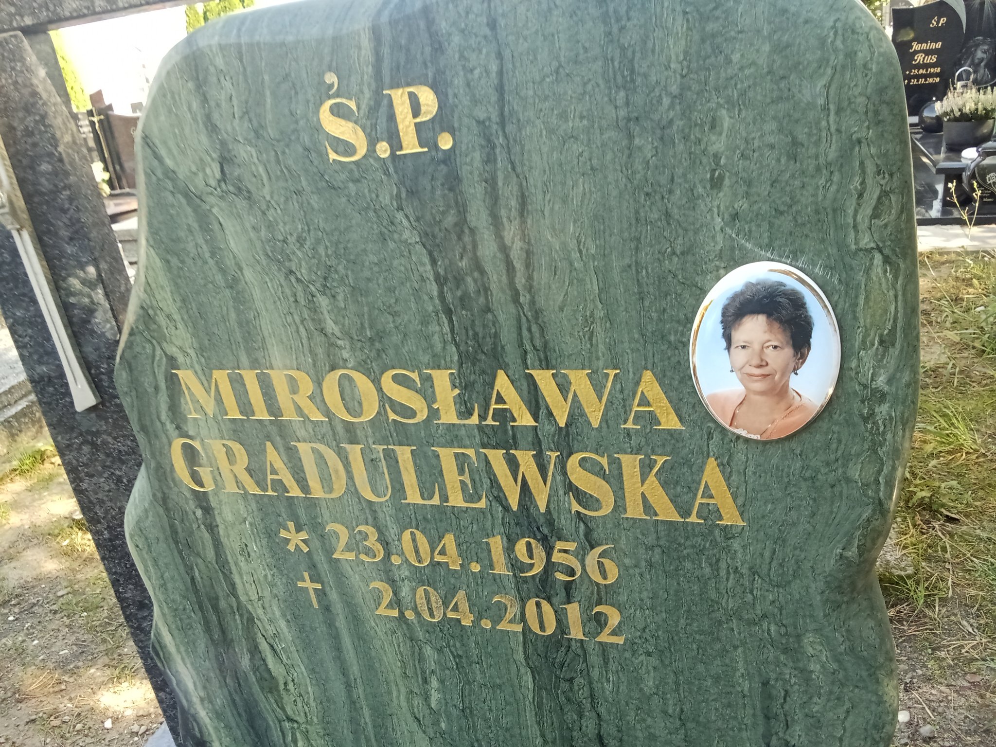 Mirosława Gradulewska 1956 Skarszewy - Grobonet - Wyszukiwarka osób pochowanych